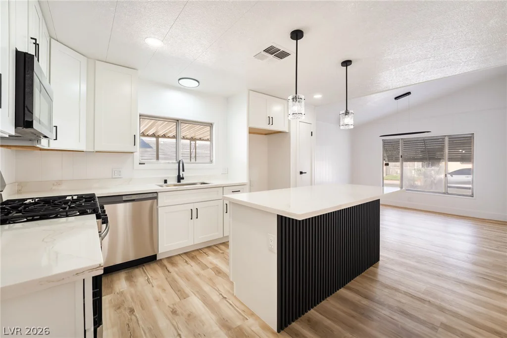3369 Katmai, Las Vegas, NV 89122