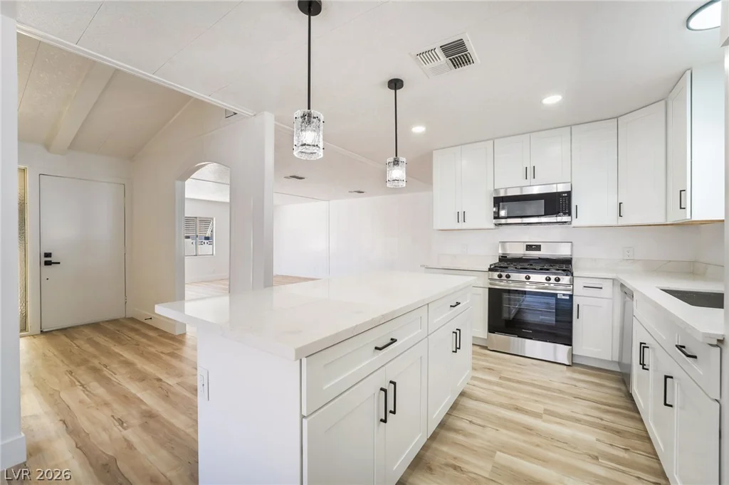 3369 Katmai, Las Vegas, NV 89122