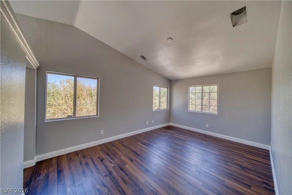 3110 Oakridge, Pahrump, NV 89048