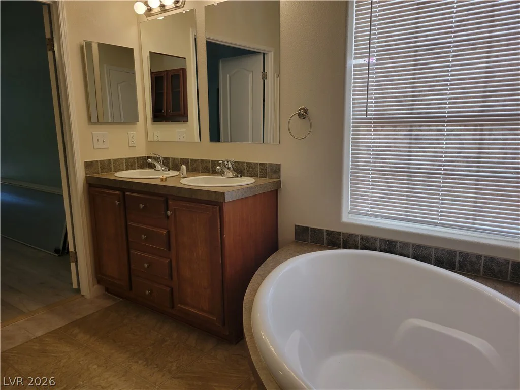 4140 Victoria, Pahrump, NV 89048