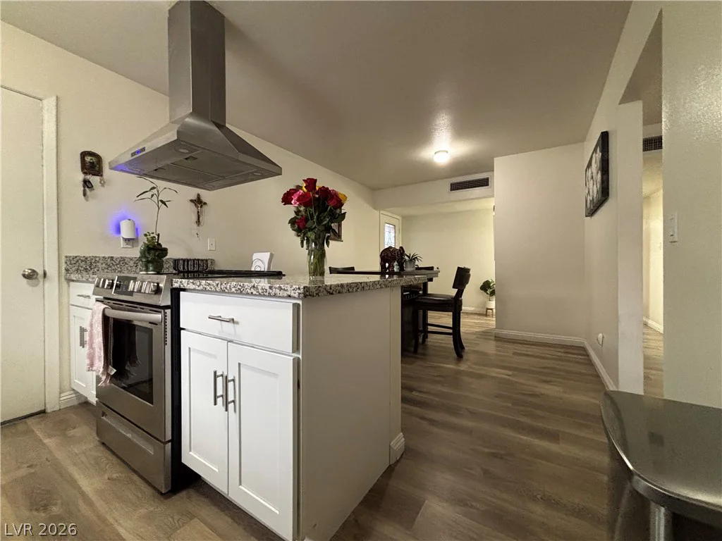 6325 ELTON, Las Vegas, NV 89107