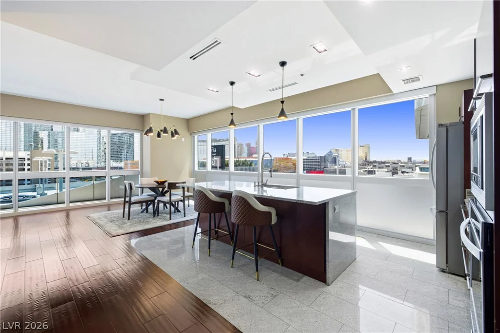 4471 Dean Martin, Las Vegas, NV 89103