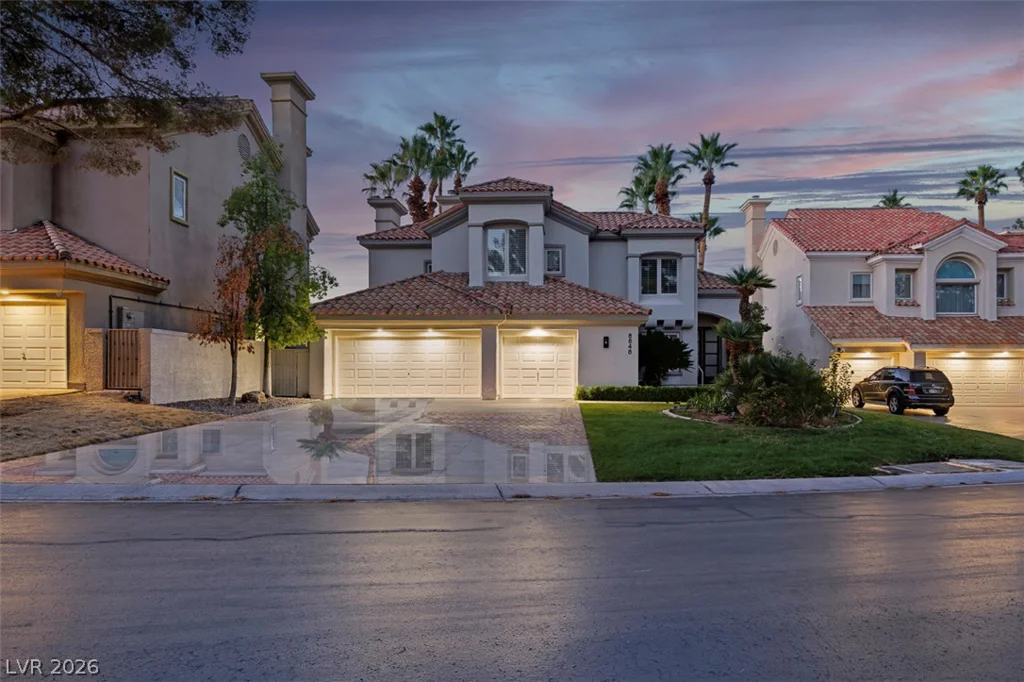 8848 Rainbow Ridge, Las Vegas, NV 89117
