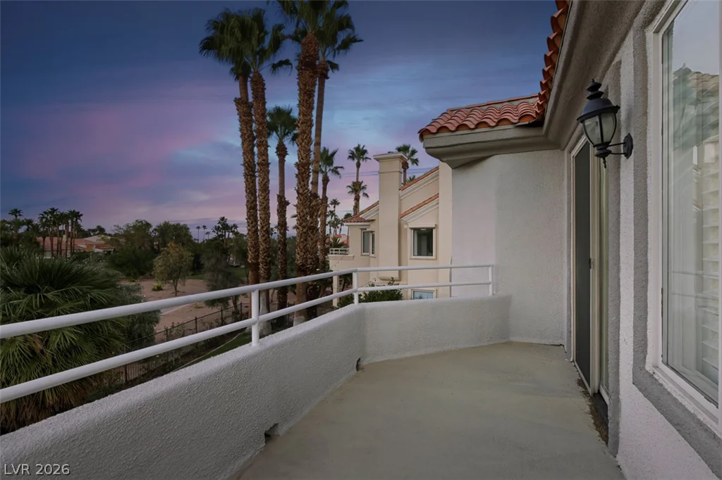 8848 Rainbow Ridge, Las Vegas, NV 89117