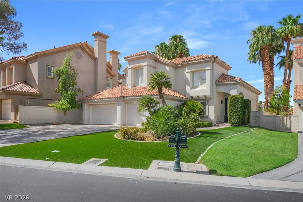 8848 Rainbow Ridge, Las Vegas, NV 89117