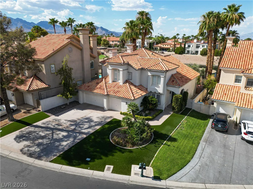 8848 Rainbow Ridge, Las Vegas, NV 89117