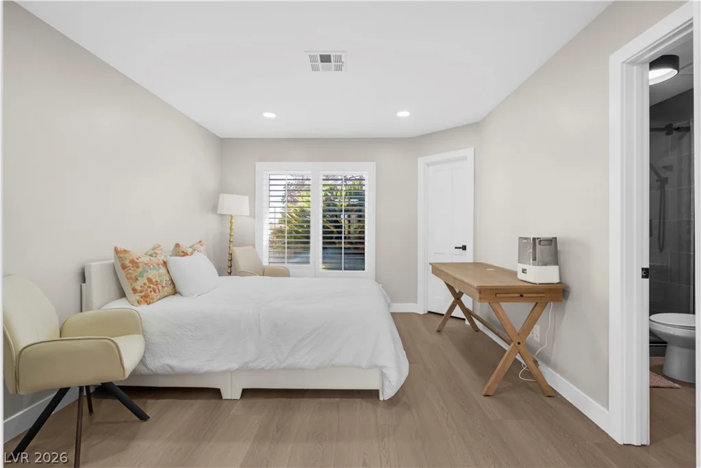 8848 Rainbow Ridge, Las Vegas, NV 89117