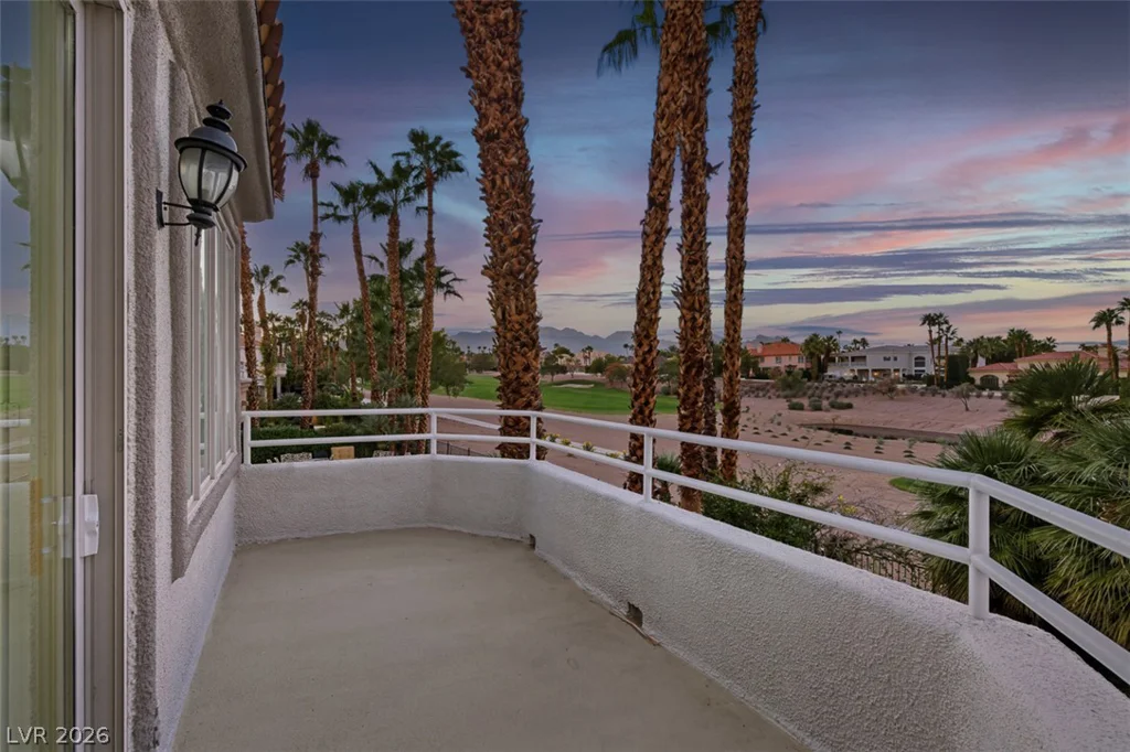 8848 Rainbow Ridge, Las Vegas, NV 89117