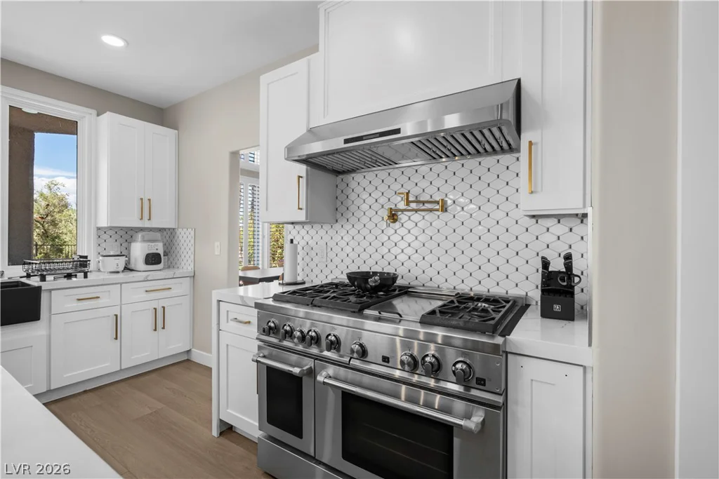 8848 Rainbow Ridge, Las Vegas, NV 89117