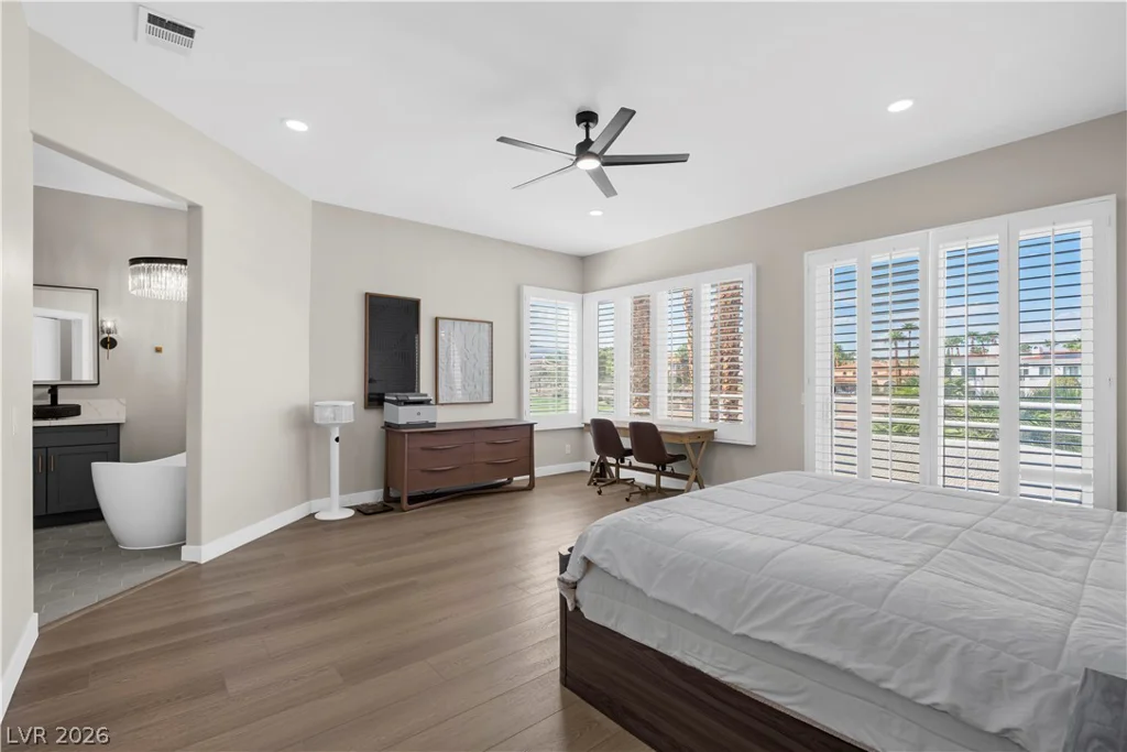 8848 Rainbow Ridge, Las Vegas, NV 89117