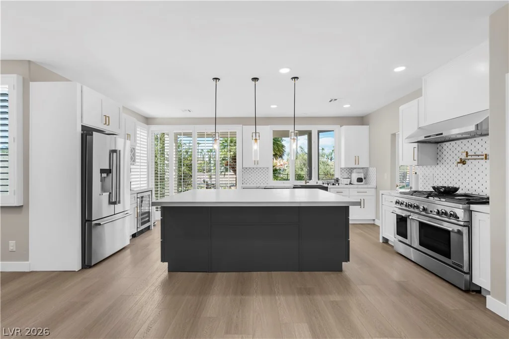 8848 Rainbow Ridge, Las Vegas, NV 89117