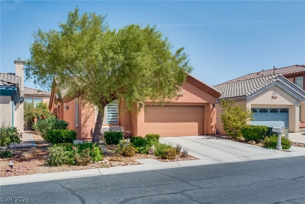 54 ISLAND COURSE, Las Vegas, NV 89148