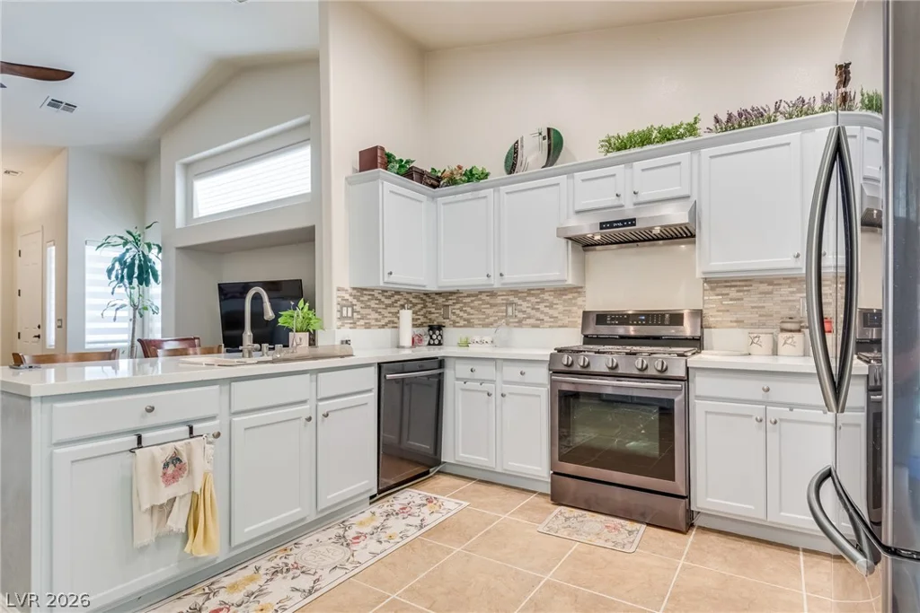 54 ISLAND COURSE, Las Vegas, NV 89148