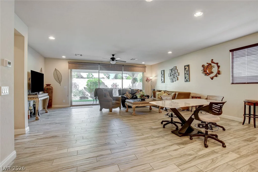 9730 Ponderosa Skye, Las Vegas, NV 89166