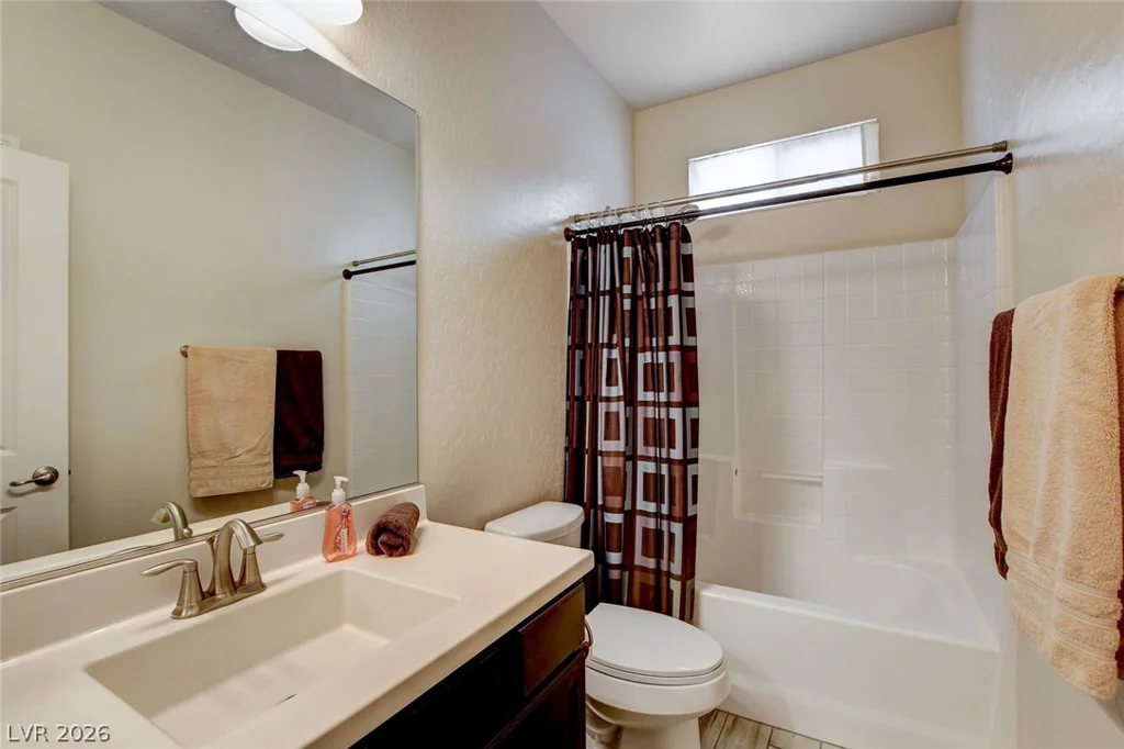 9730 Ponderosa Skye, Las Vegas, NV 89166
