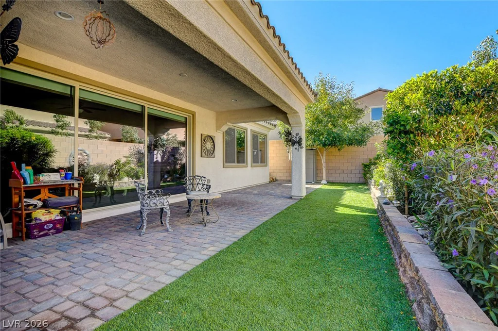 9730 Ponderosa Skye, Las Vegas, NV 89166