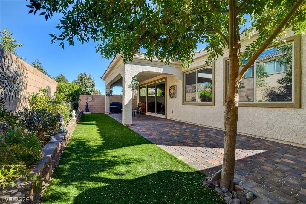 9730 Ponderosa Skye, Las Vegas, NV 89166