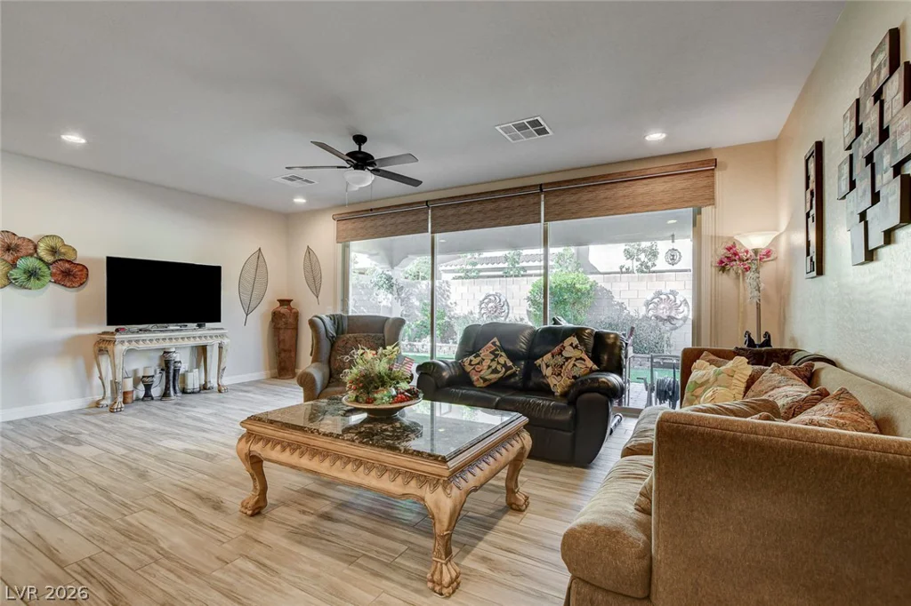 9730 Ponderosa Skye, Las Vegas, NV 89166