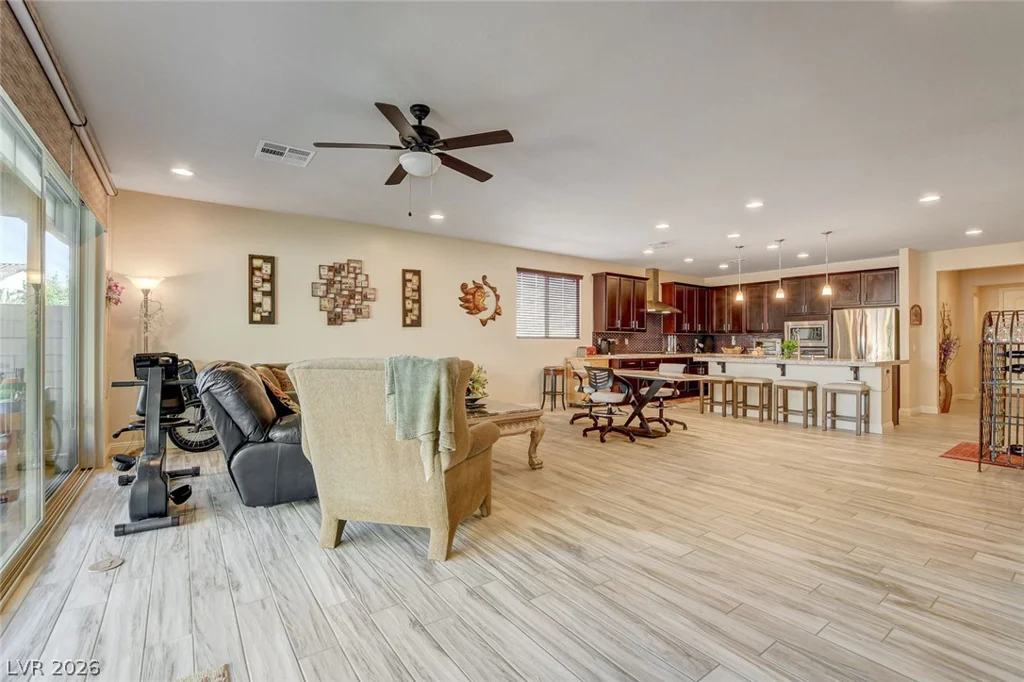 9730 Ponderosa Skye, Las Vegas, NV 89166