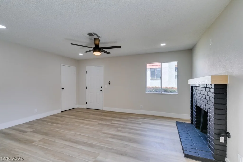 3638 Villa Knolls East, Las Vegas, NV 89120
