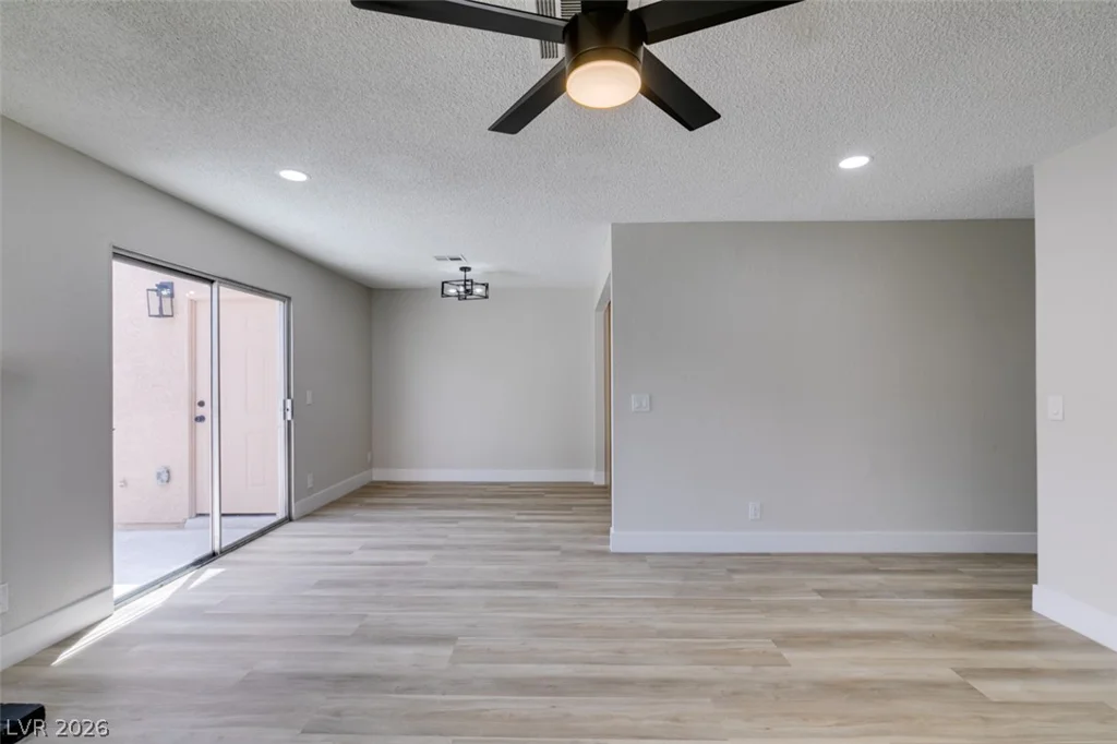3638 Villa Knolls East, Las Vegas, NV 89120