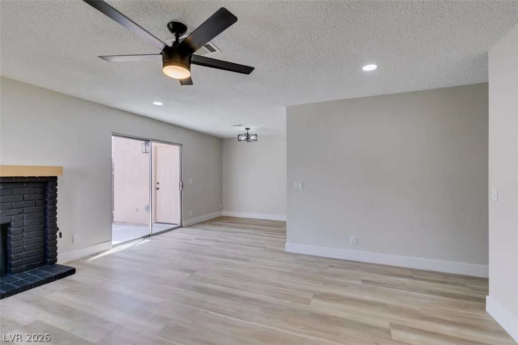 3638 Villa Knolls East, Las Vegas, NV 89120