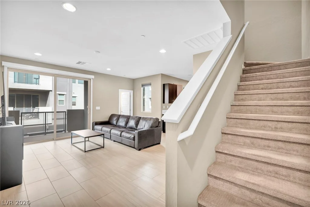11238 Essence Point, Las Vegas, NV 89135