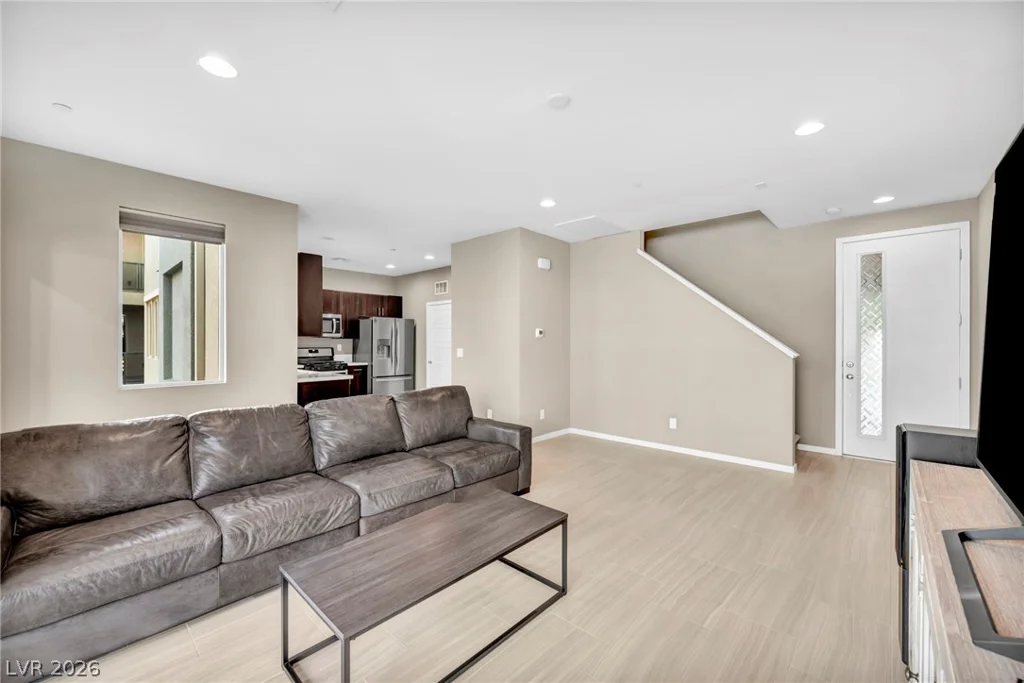 11238 Essence Point, Las Vegas, NV 89135