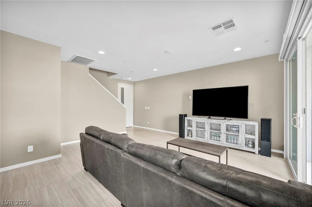 11238 Essence Point, Las Vegas, NV 89135