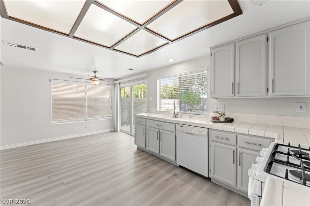 310 Windmere, Henderson, NV 89074