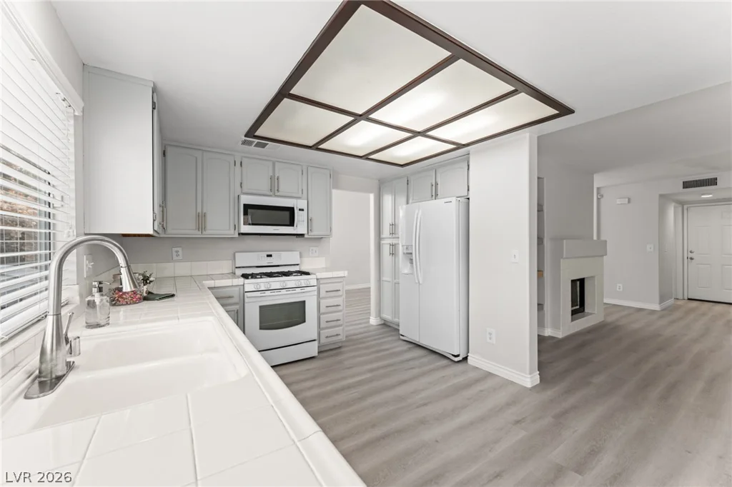 310 Windmere, Henderson, NV 89074