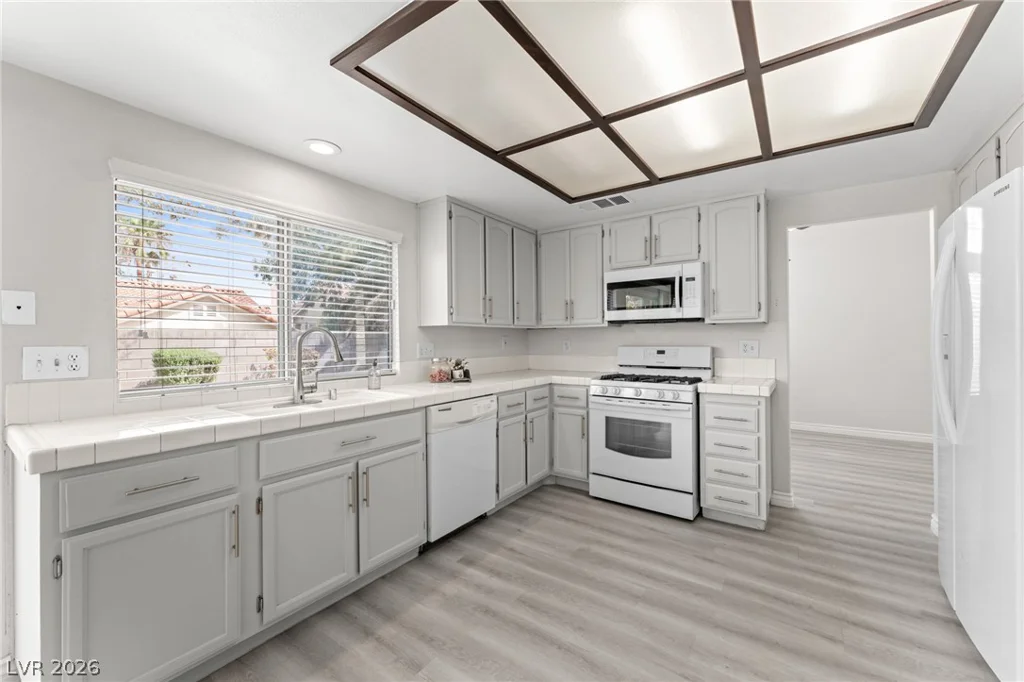 310 Windmere, Henderson, NV 89074