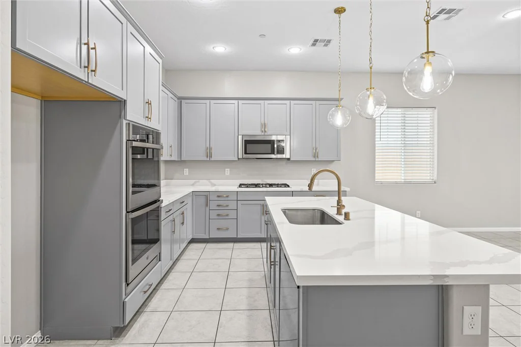 341 Alto Avec, Henderson, NV 89011