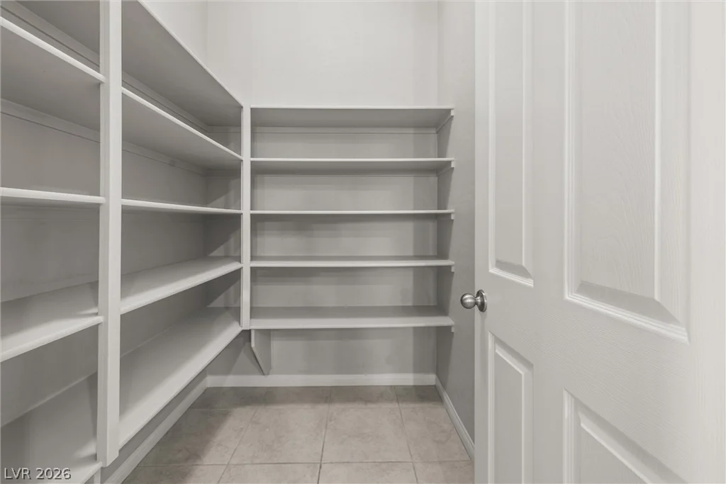 341 Alto Avec, Henderson, NV 89011