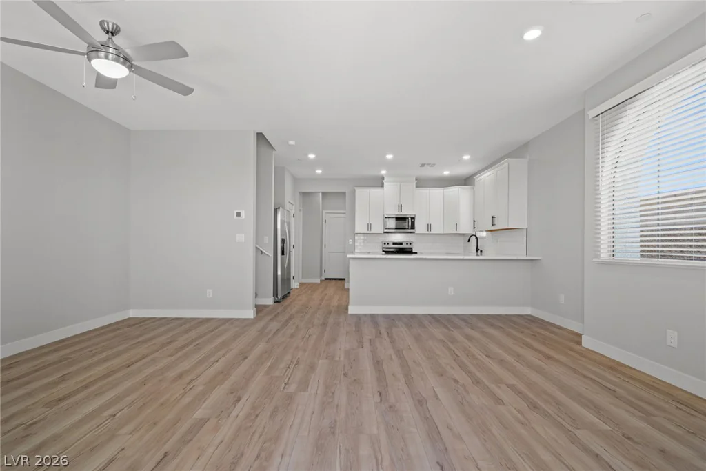 8352 Weidler, Las Vegas, NV 89166