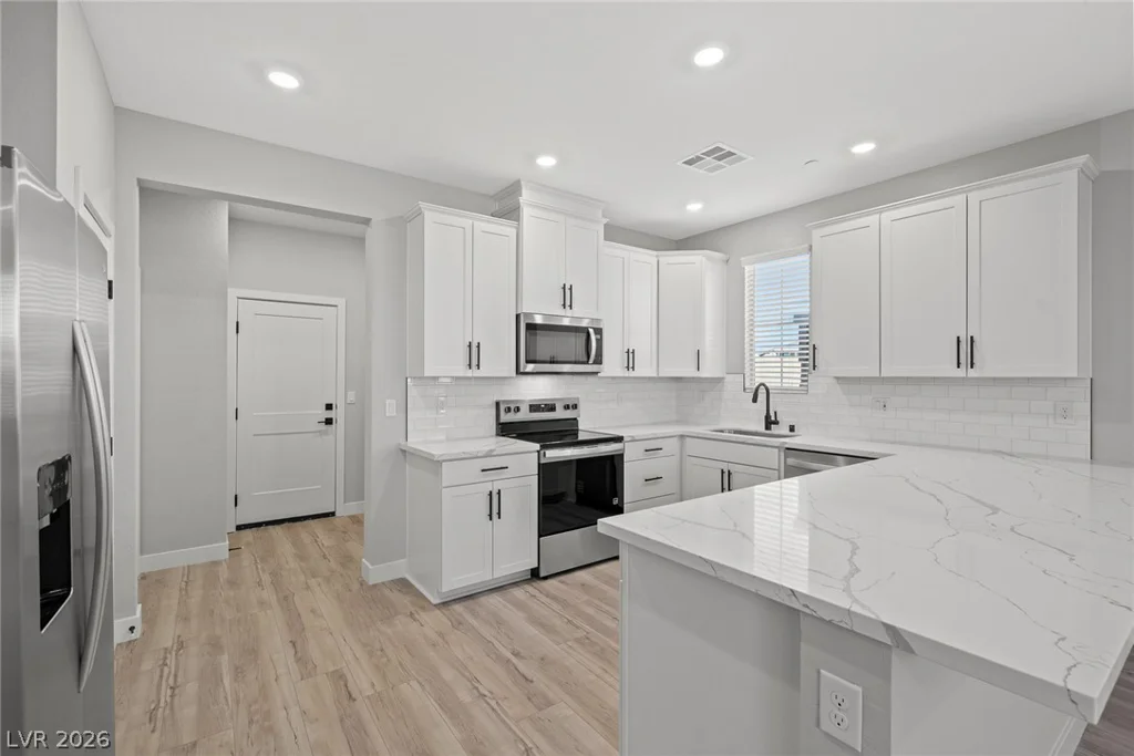 8352 Weidler, Las Vegas, NV 89166