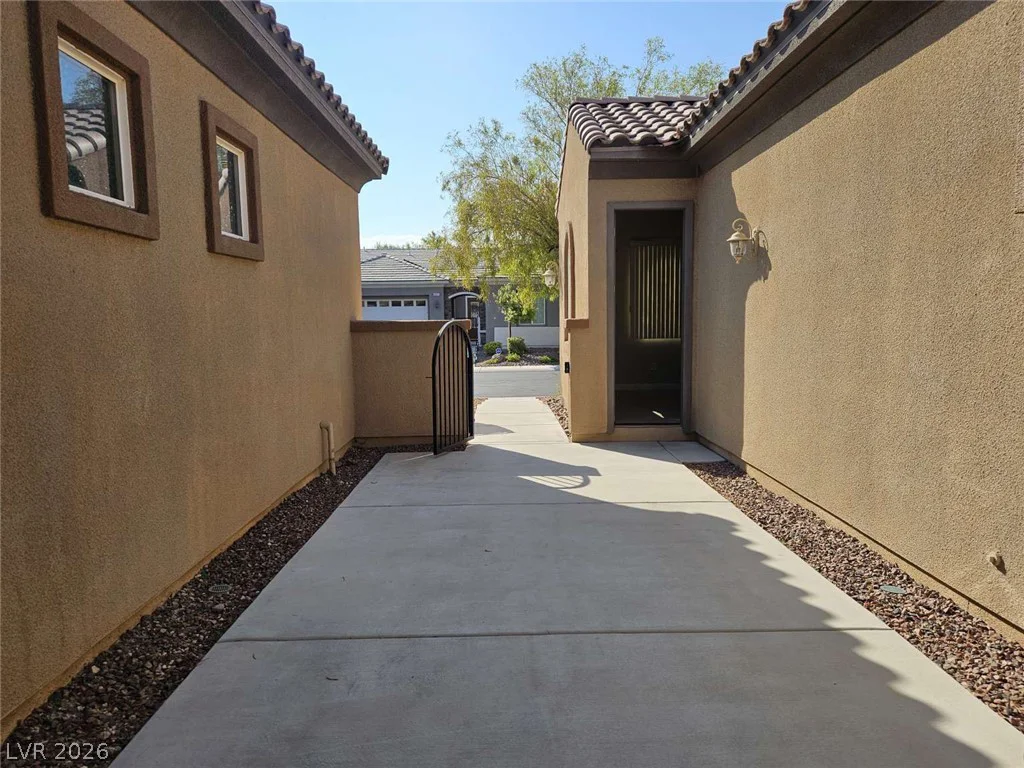 6887 Barred Dove, North Las Vegas, NV 89084