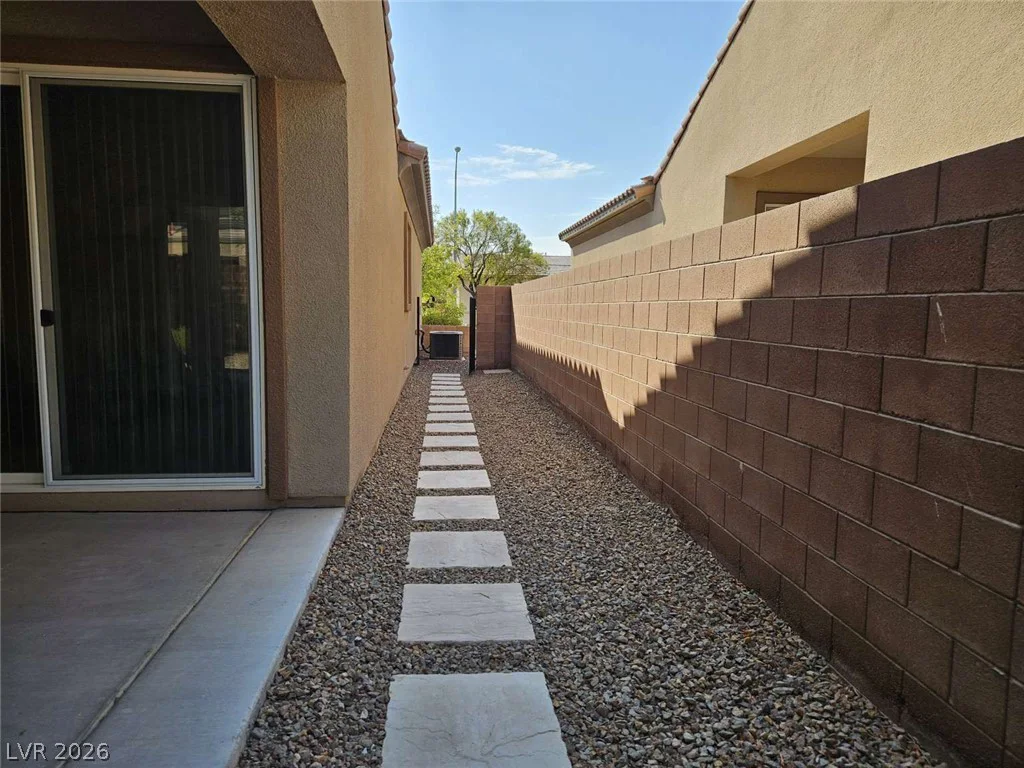 6887 Barred Dove, North Las Vegas, NV 89084