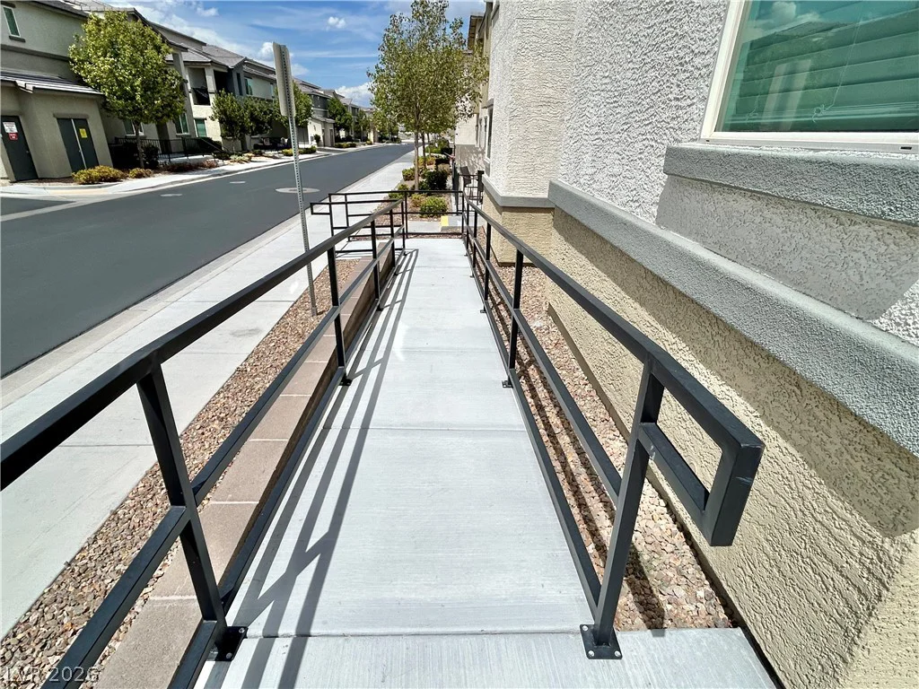 12186 Azure Gate, Las Vegas, NV 89183