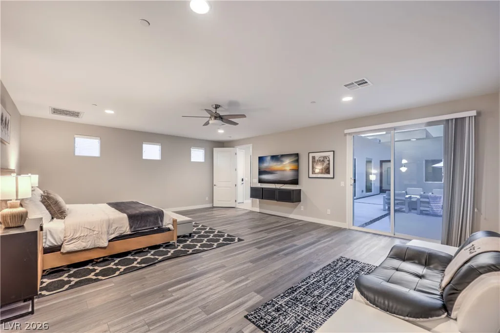 1327 8th, Las Vegas, NV 89104