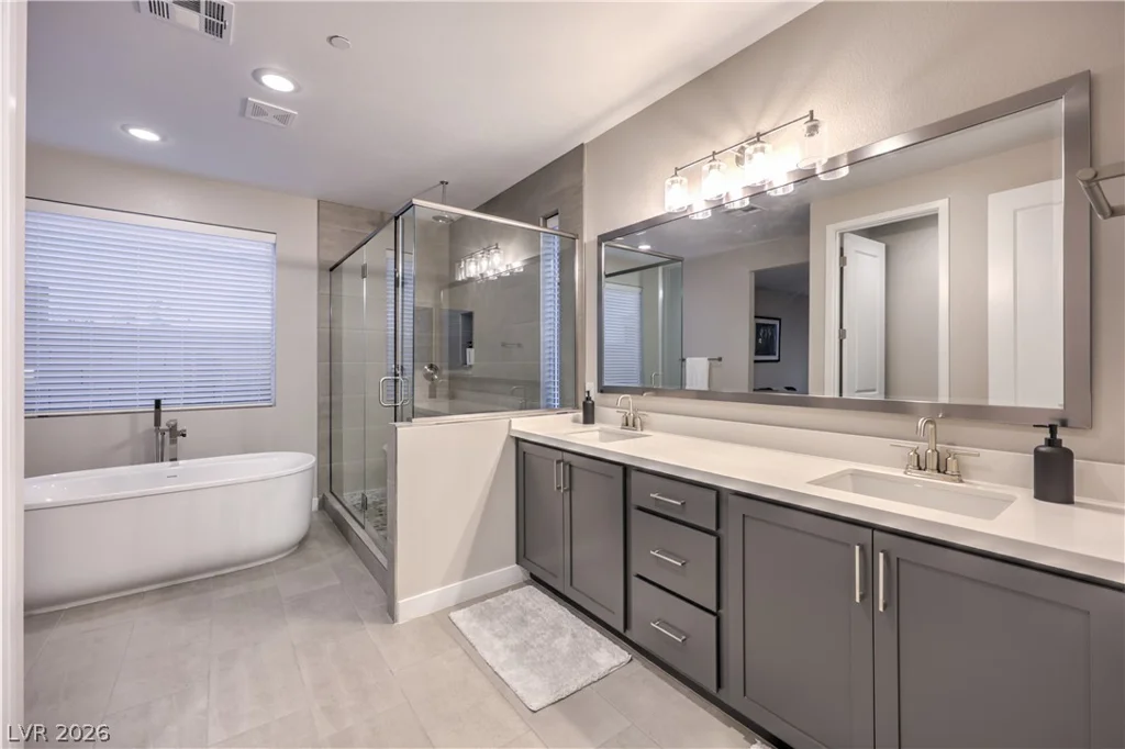 1327 8th, Las Vegas, NV 89104