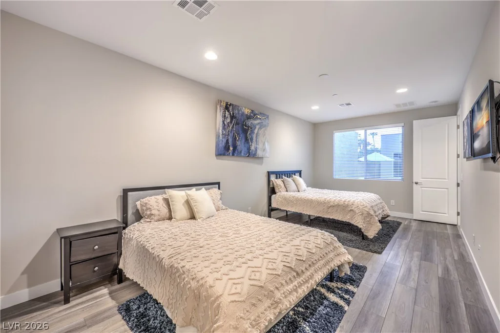 1327 8th, Las Vegas, NV 89104