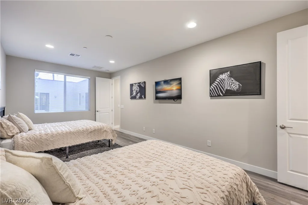 1327 8th, Las Vegas, NV 89104