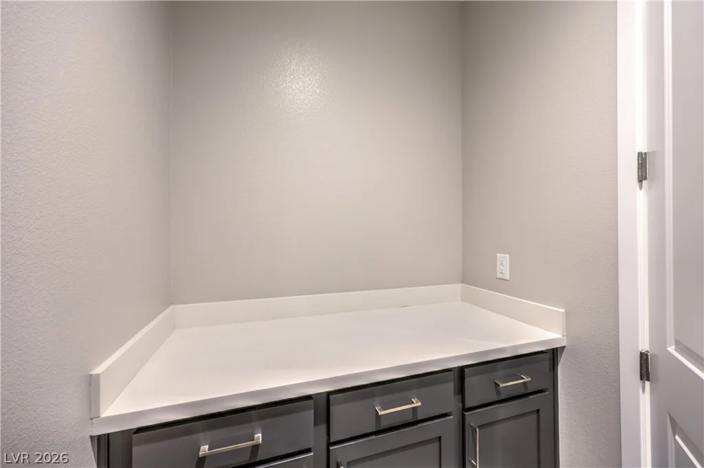1327 8th, Las Vegas, NV 89104