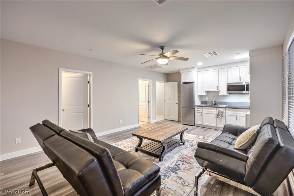 1327 8th, Las Vegas, NV 89104