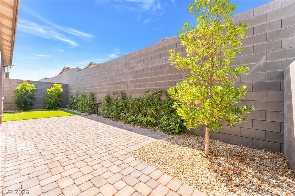 9458 Noble Fir Ridge, Las Vegas, NV 89143