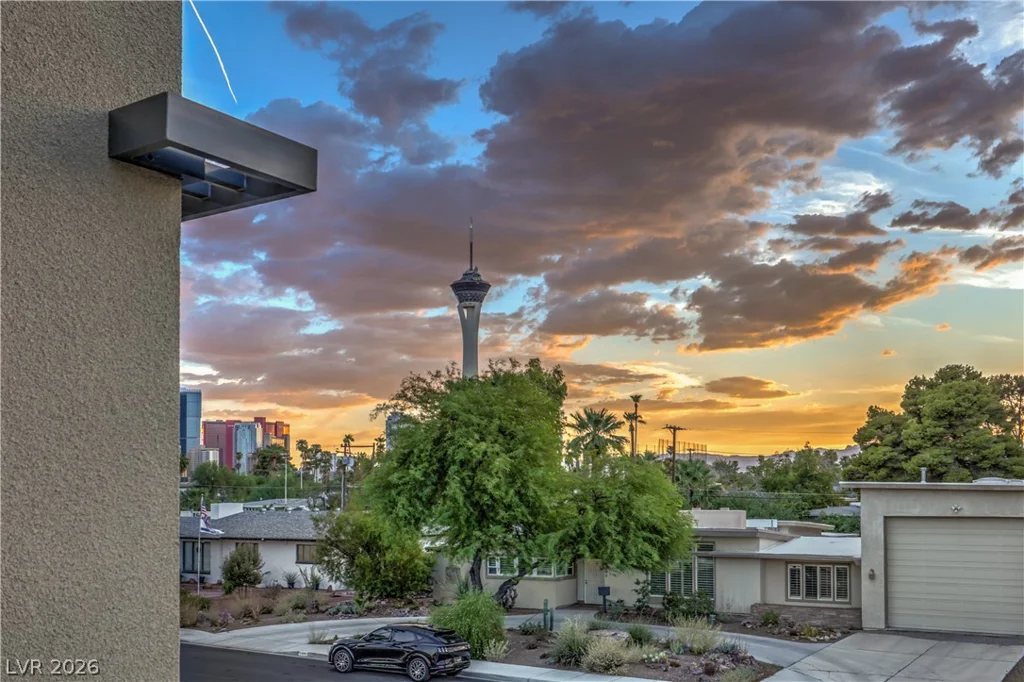 1335 8th, Las Vegas, NV 89104