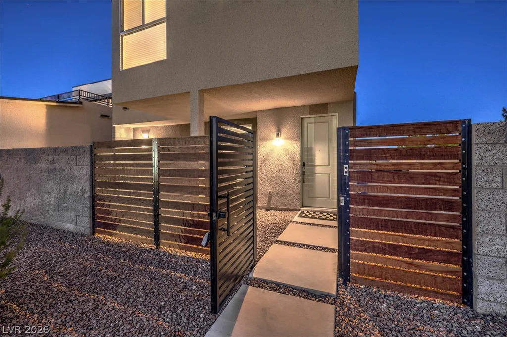 1335 8th, Las Vegas, NV 89104