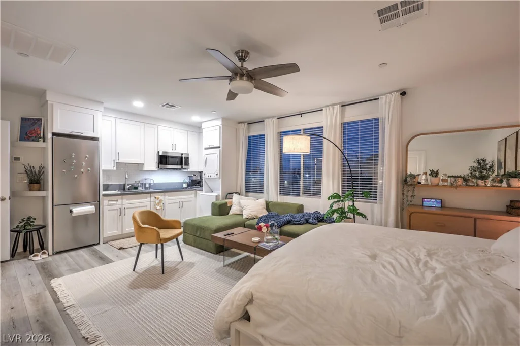 1335 8th, Las Vegas, NV 89104