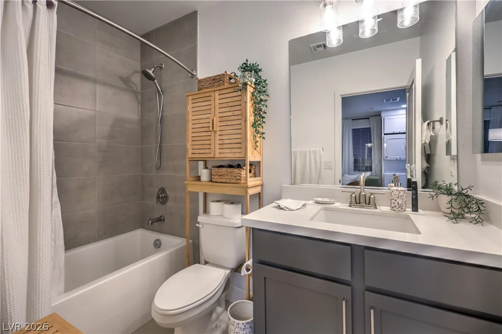 1335 8th, Las Vegas, NV 89104